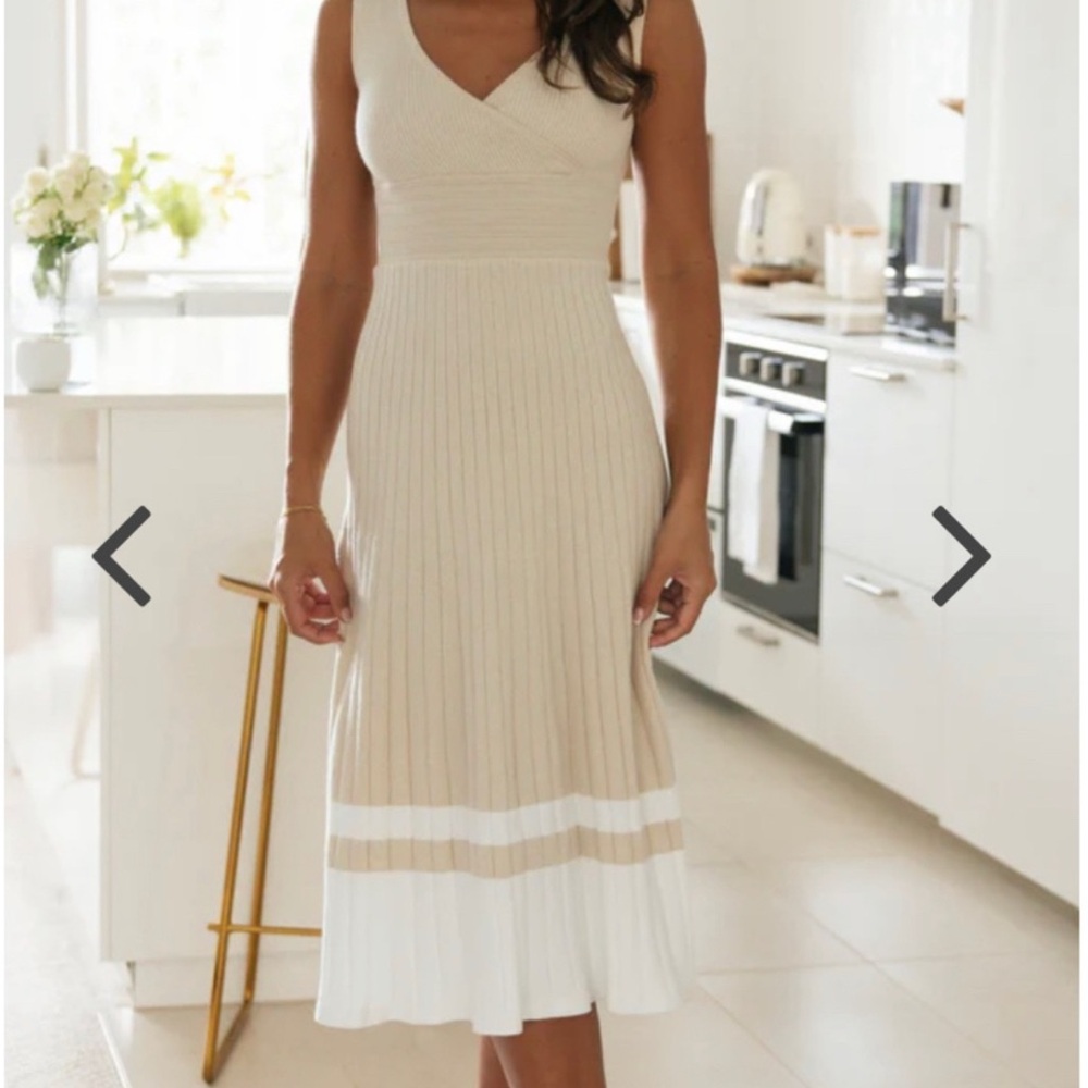 Elegant Beige and White Knit Dress